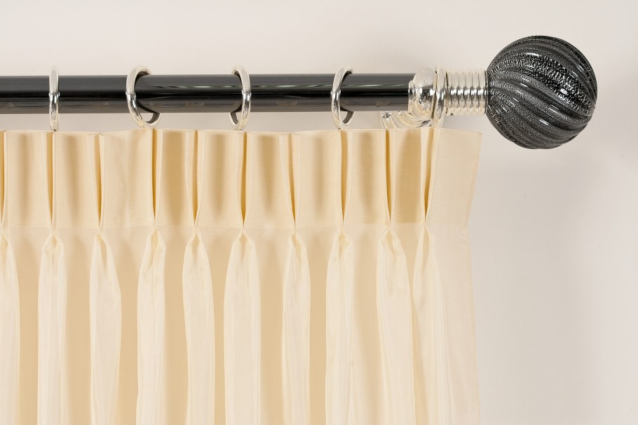 Тюль на круглом карнизе