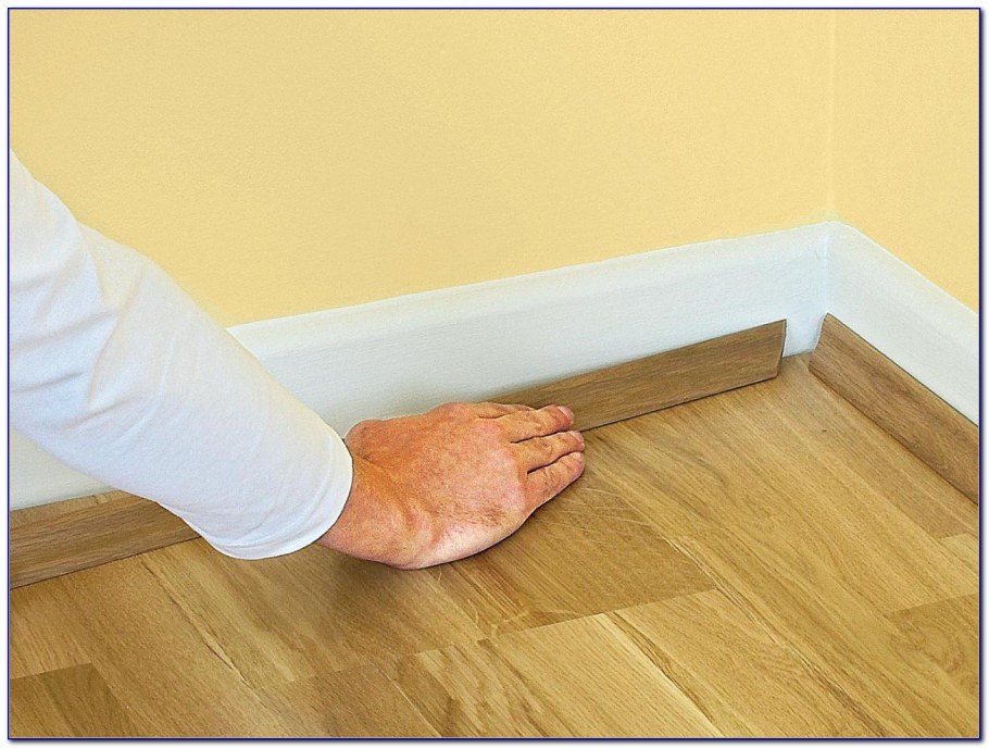 Плинтус для ламината