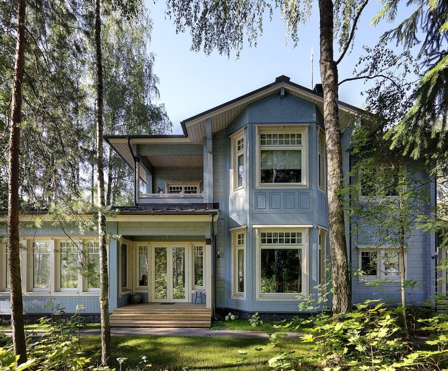 Дом Honka в стиле русской усадьбы