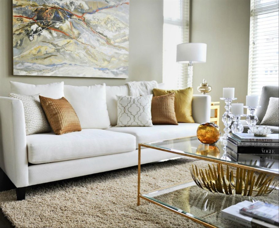 Белый диван в интерьере