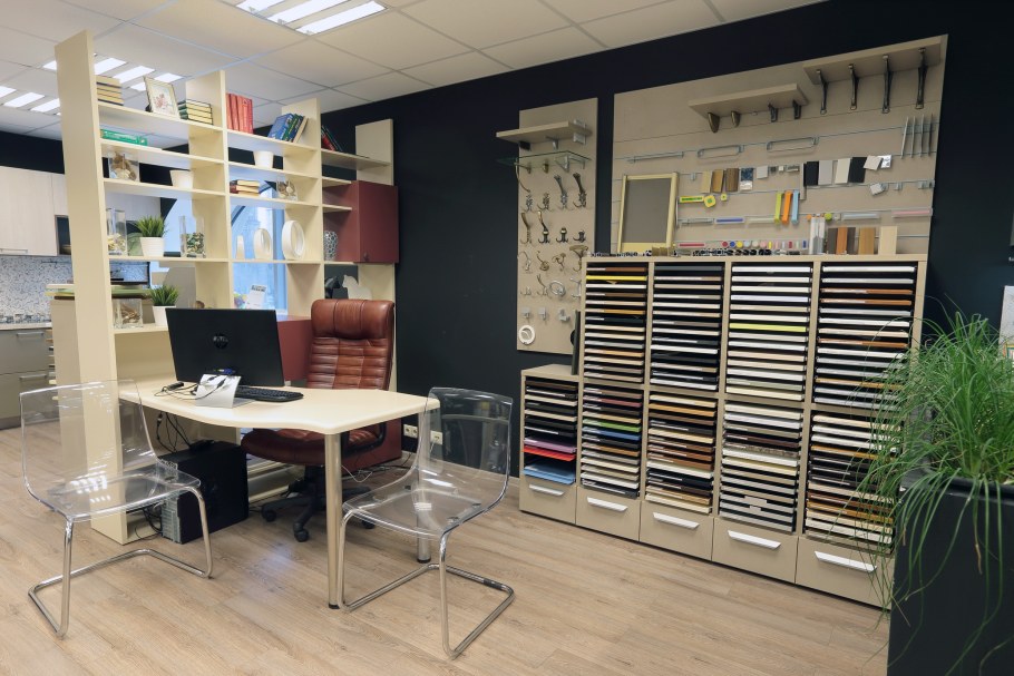 Стеллаж Мистер Дорс