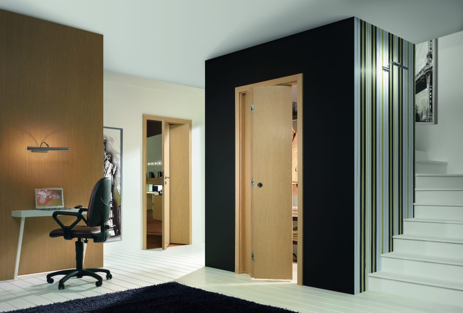 Складная дверь в интерьере