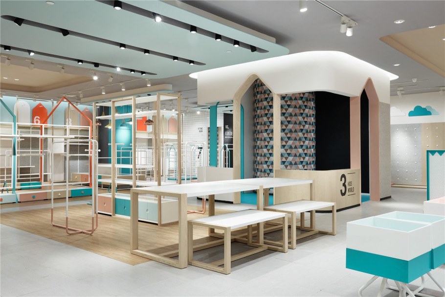 Интерьер детского бутика