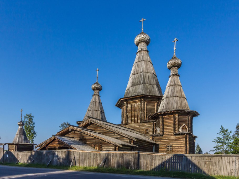 Церковь Преображенская в селе острив 16 век