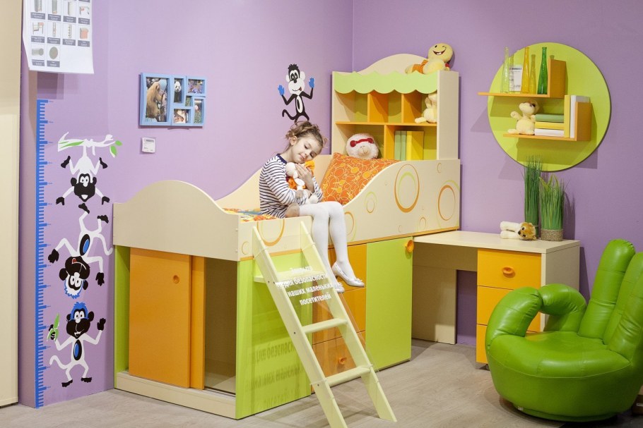 Кровать и шкаф Фруттис