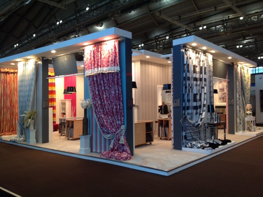 Стеллажи для магазина тканей и фурнитуры