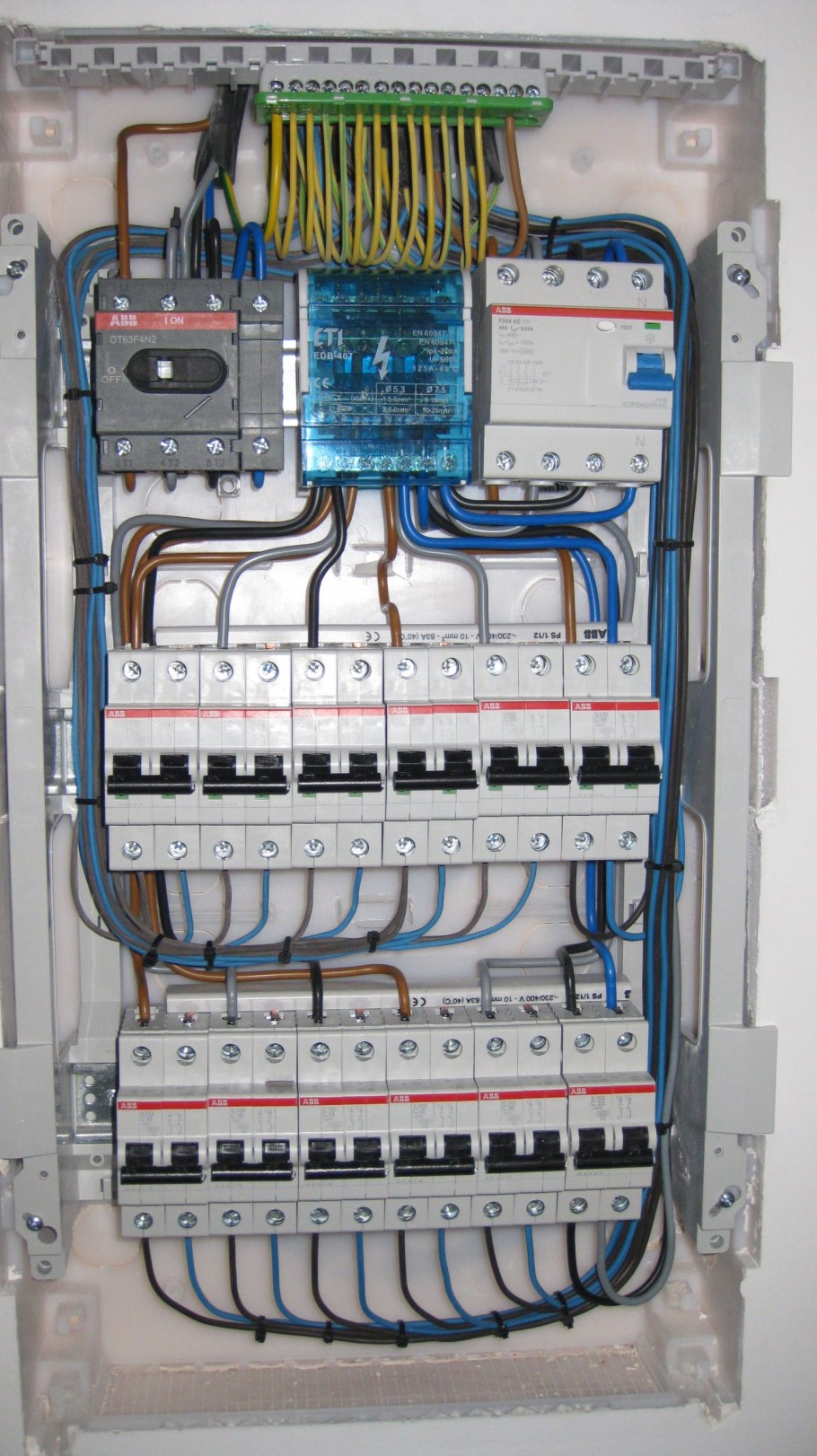 Расключение электрического щитка 380