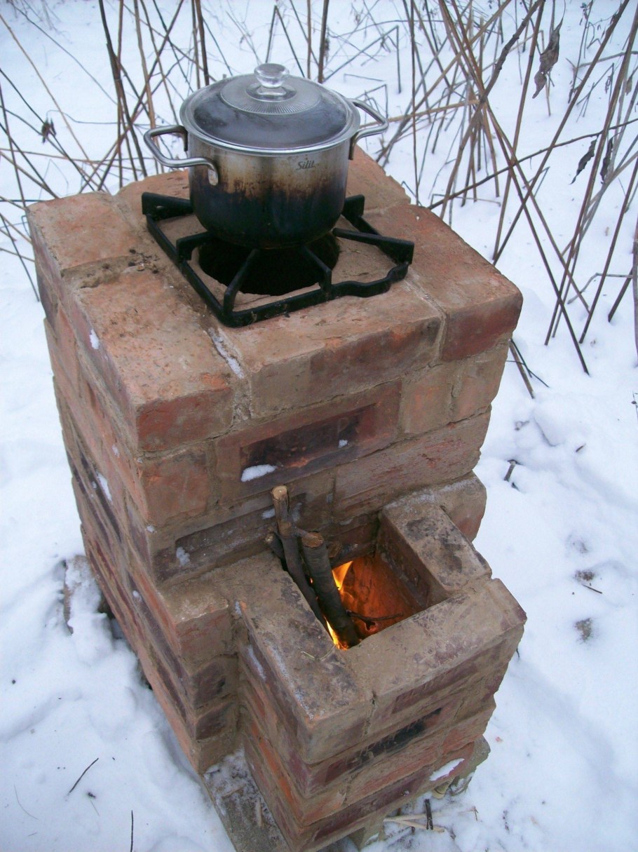 Rocket Stove из кирпича