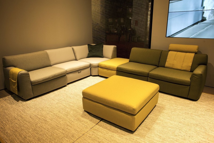 Модульные диваны для гостиной