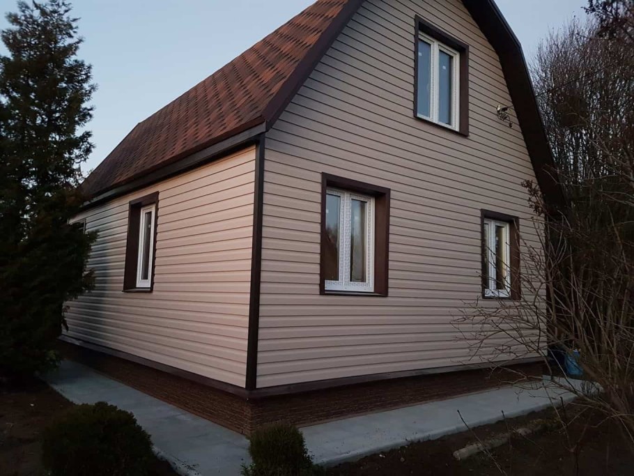Дача обшитая сайдингом