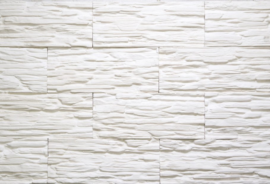 Отделка гипсовым камнем