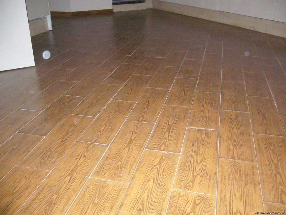 Плитка под дерево по диагонали