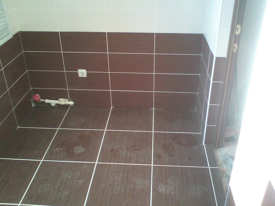 Укладка половой плитки в ванной