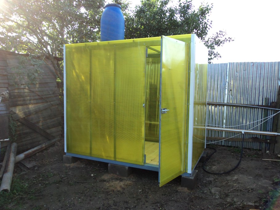 Строим летний душ на даче