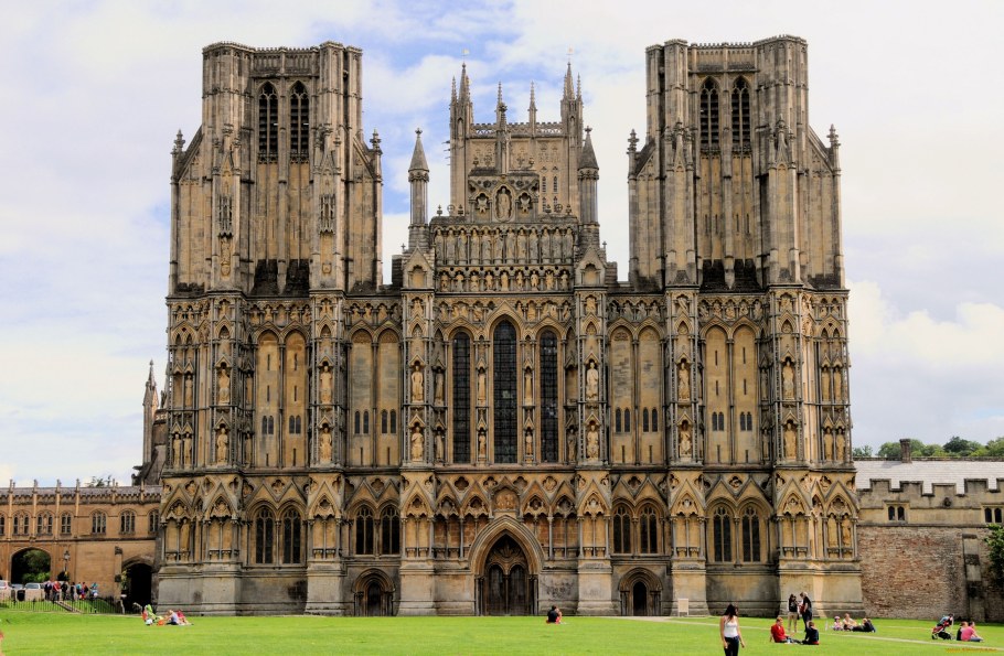 Уэлский кафедральный собор