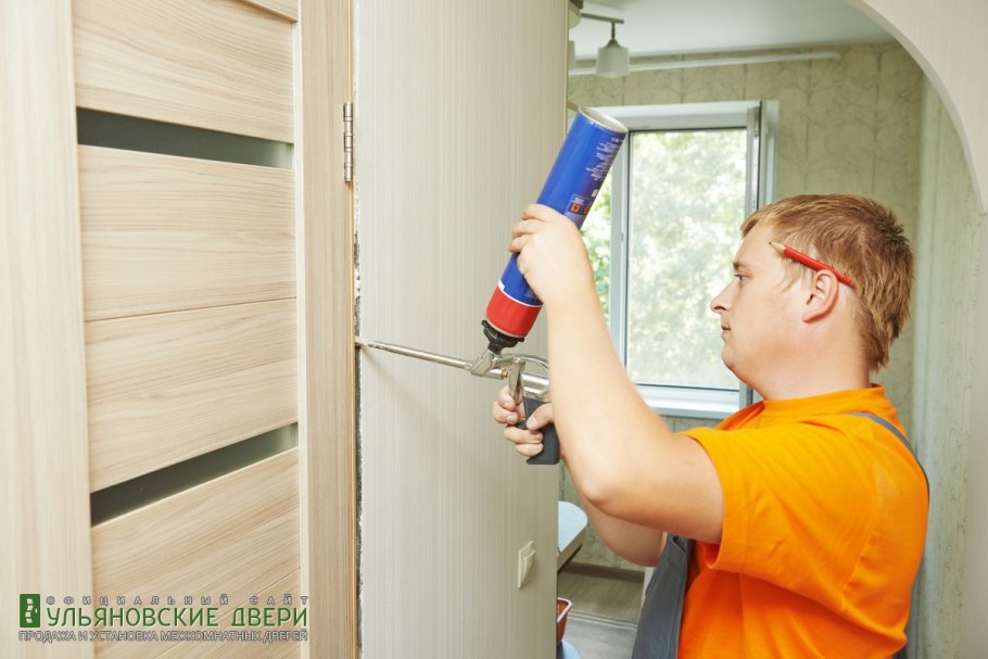 Установщик межкомнатных дверей