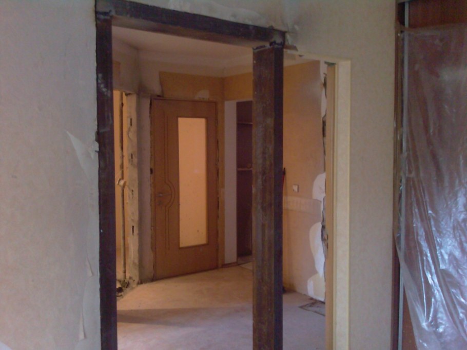 Демонтаж дверного проема