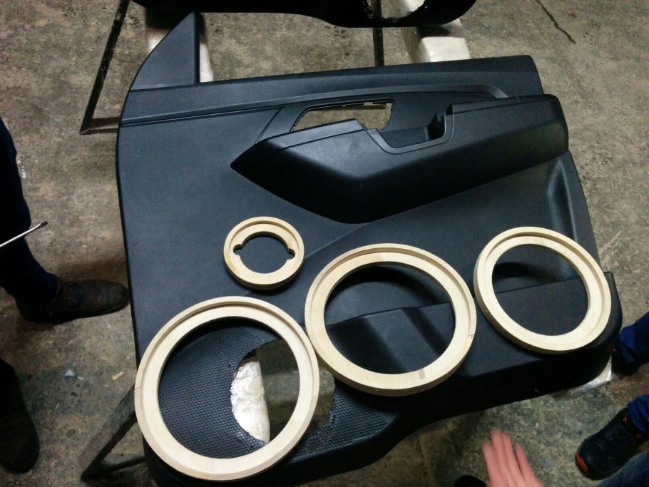 20 Динамики в передние двери УАЗ Патриот