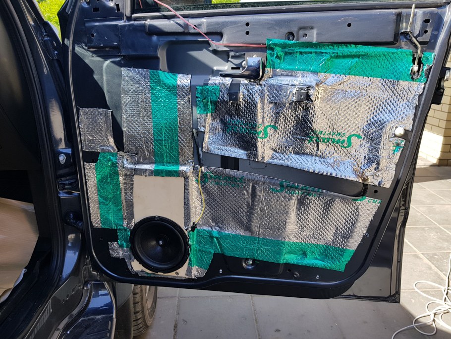 Подиумы под динамики Ивеко Дэйли