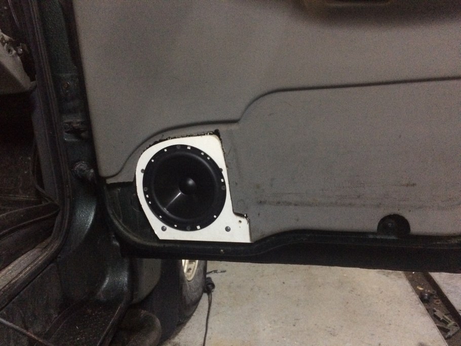 Решетка динамиков УАЗ Патриот 2013