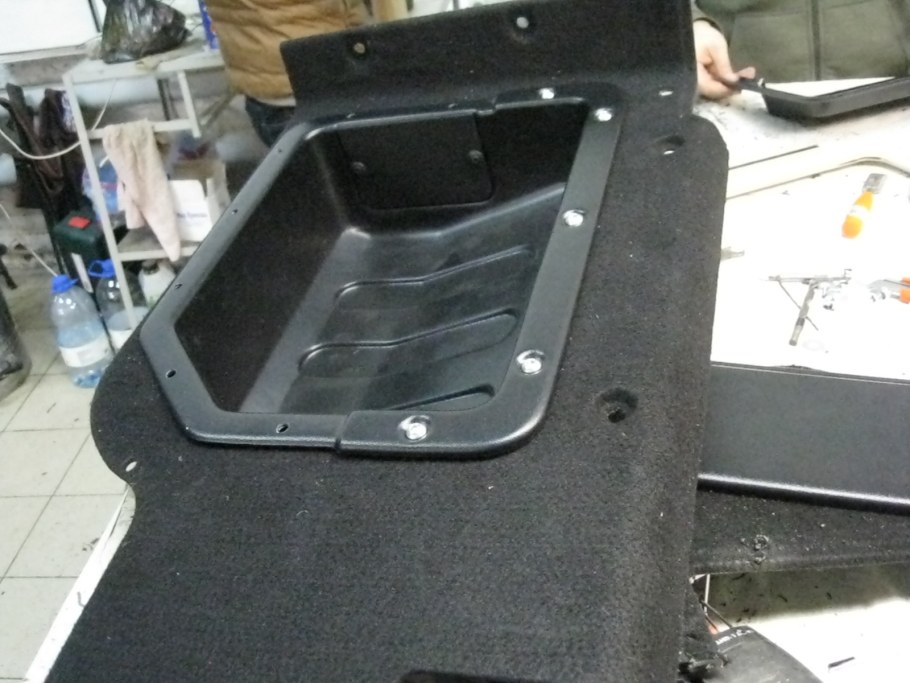 Подиумы для динамиков УАЗ 469