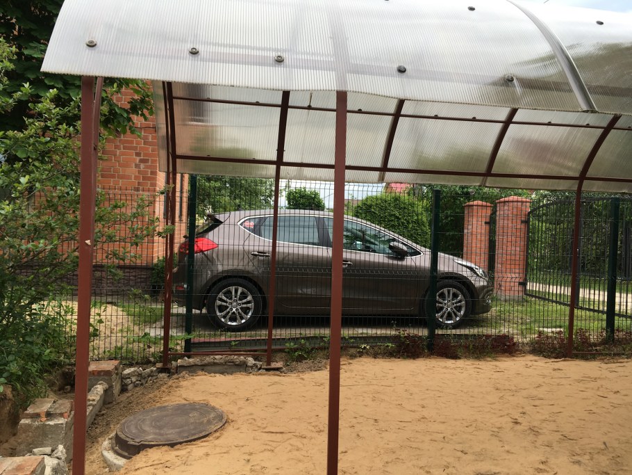 Парковка на даче