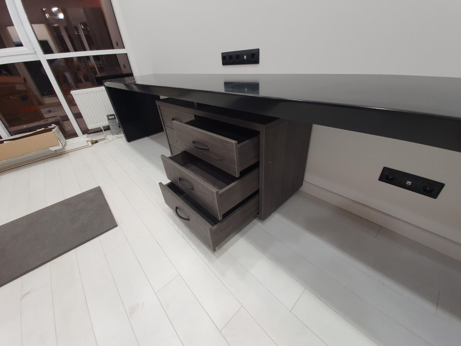 Стол Гермес Галифакс