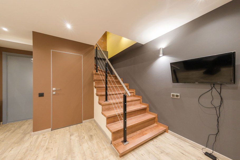 Отделка коттеджа внутри