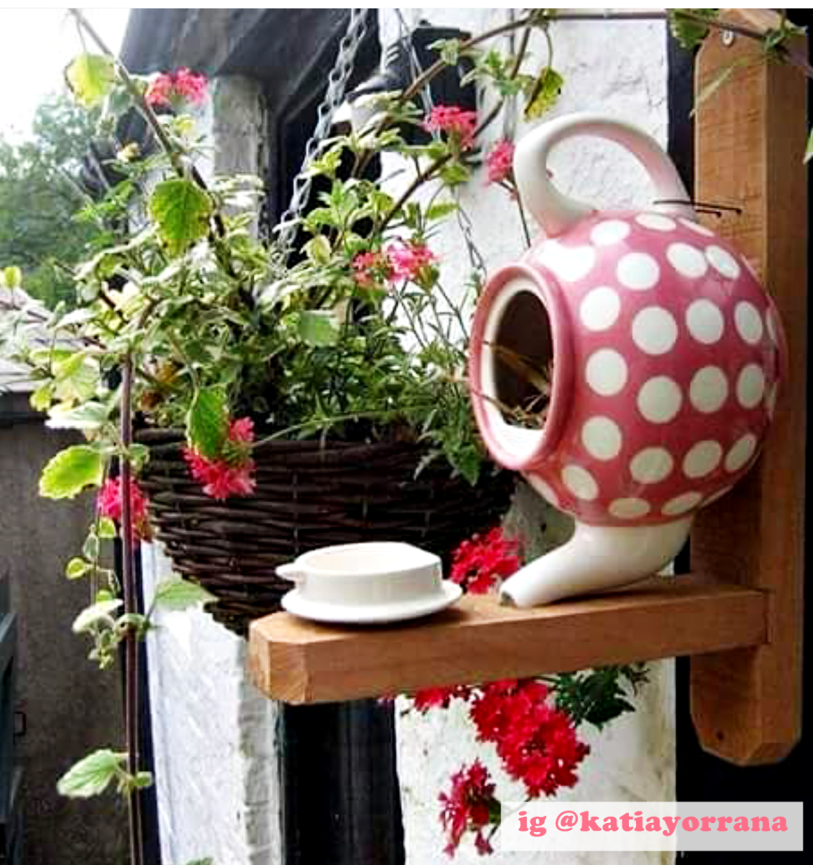 Украшение дачного домика