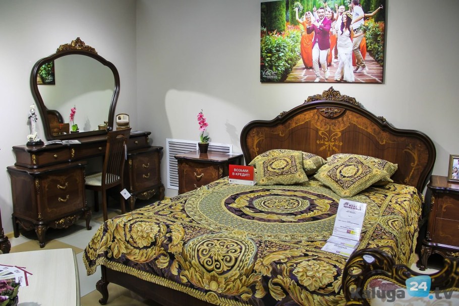 Спальня Барокко мебель Черноземья в интерьере