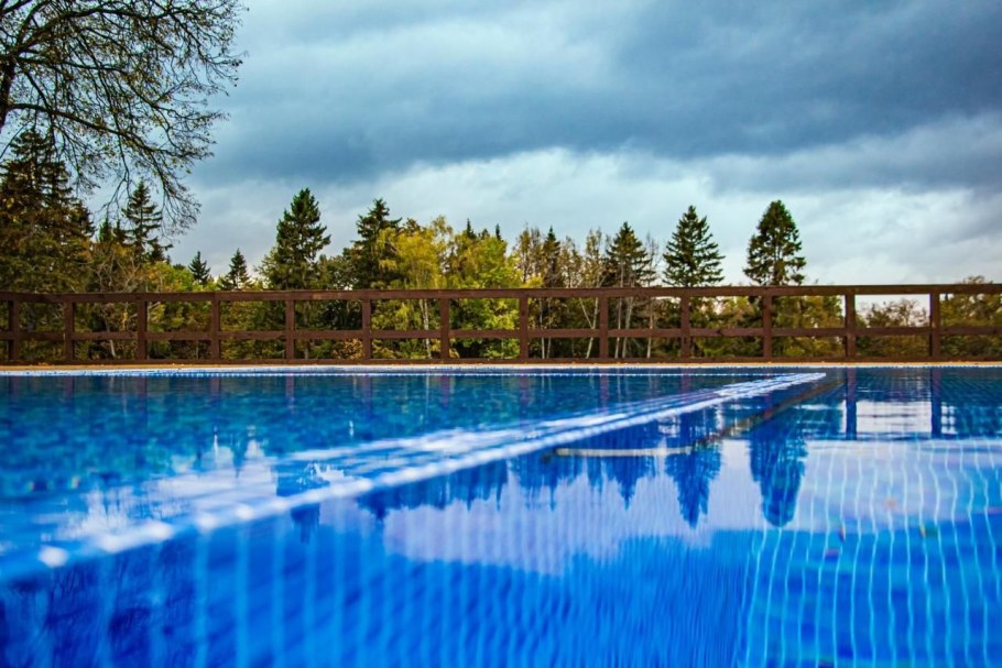 Бассейн ozero Пересвет