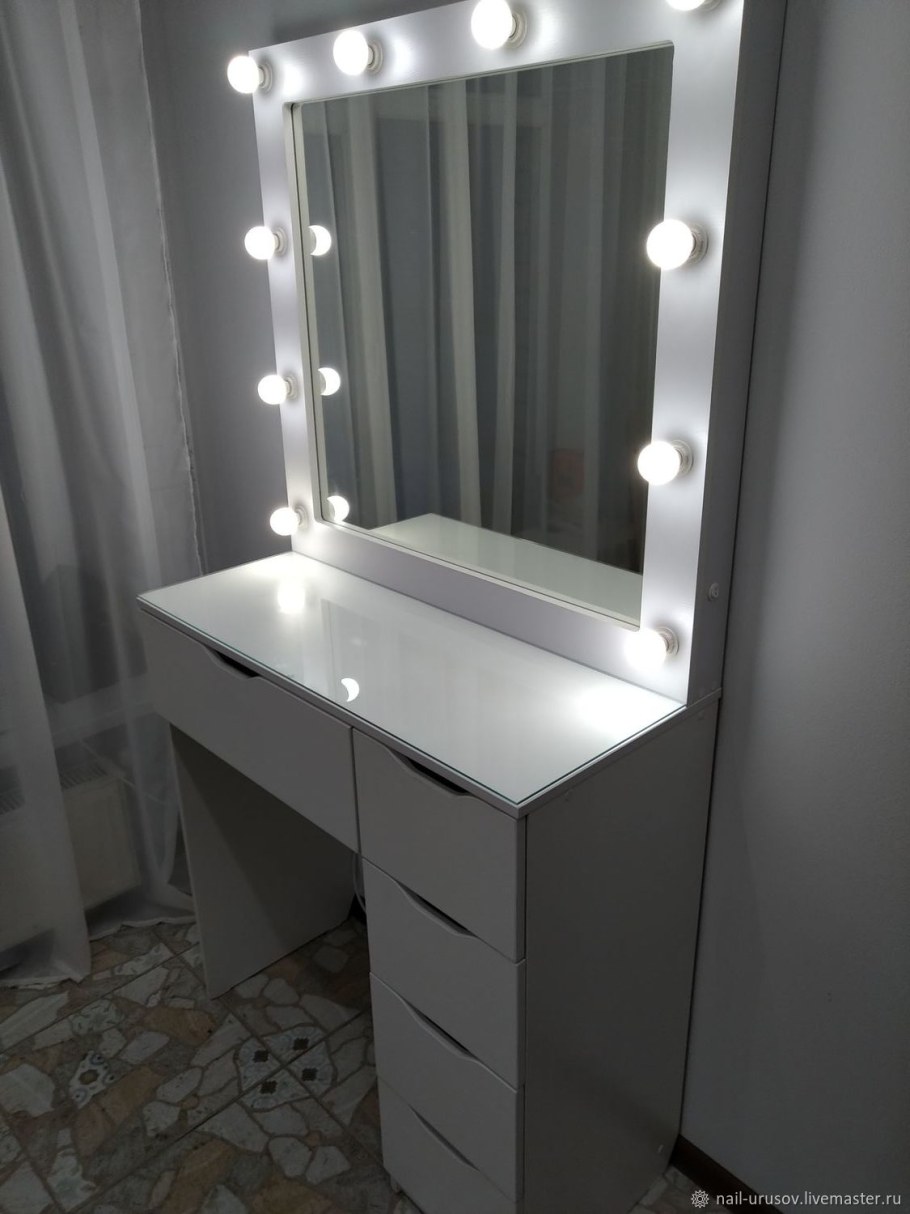 Гримерное зеркало 1000 1с