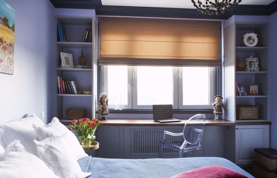 Шкаф вокруг окна в детской