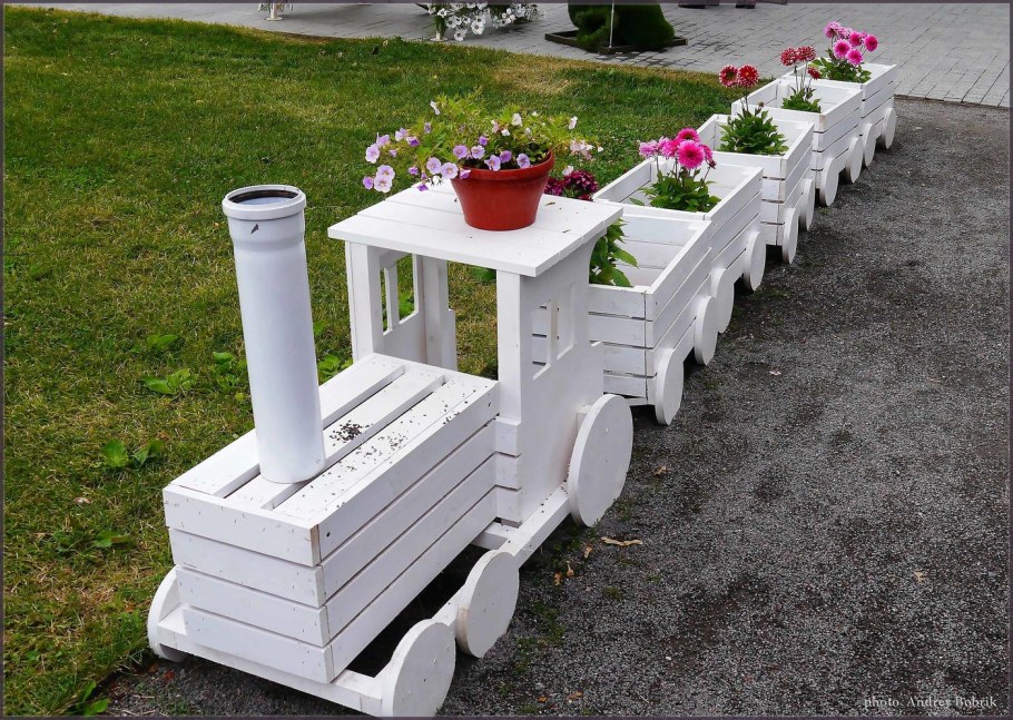 Клумба Оазис