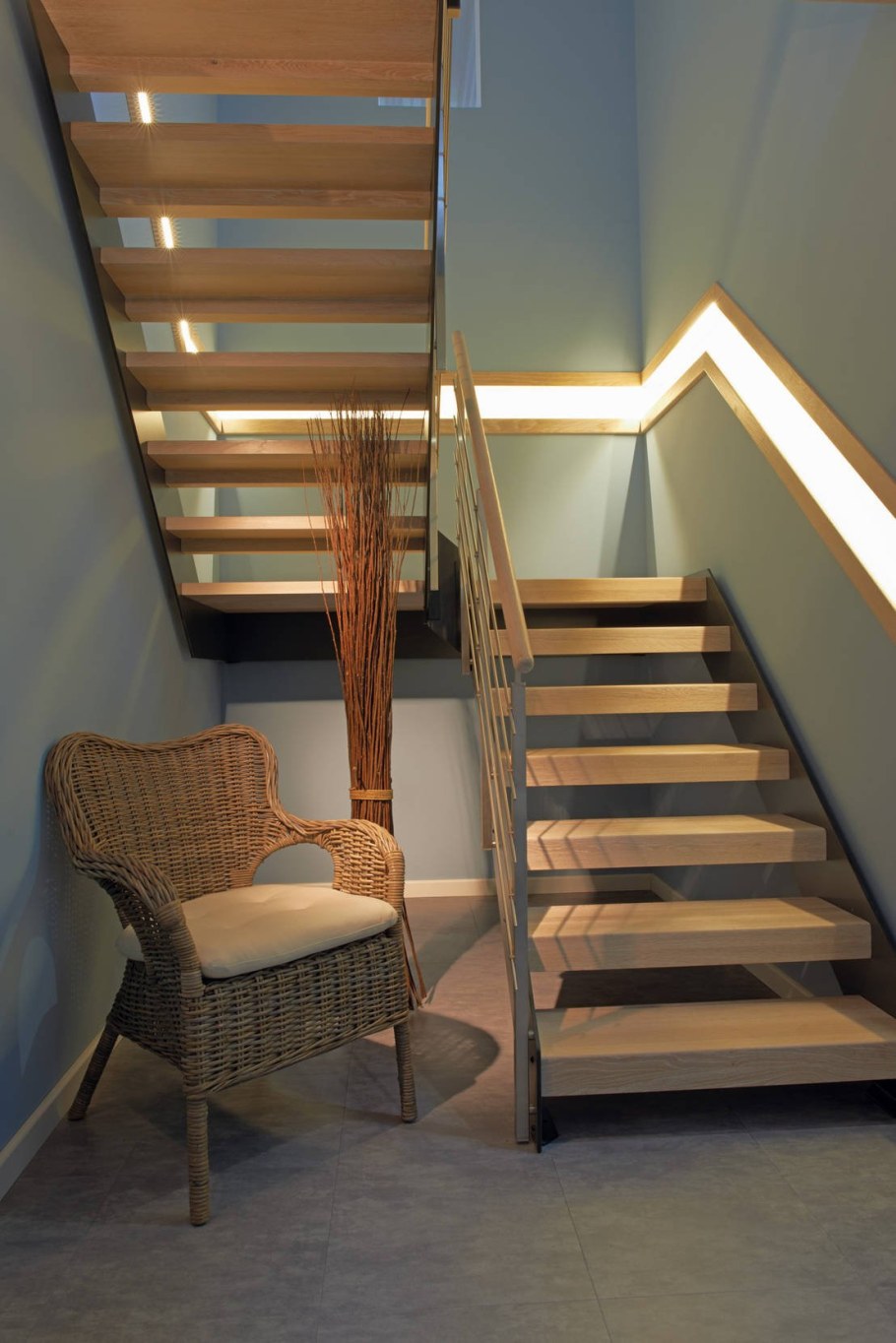 Лестница 2х маршевая с площадкой