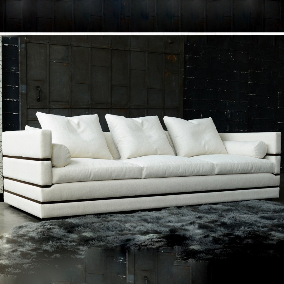 Диван для гостиной прямой