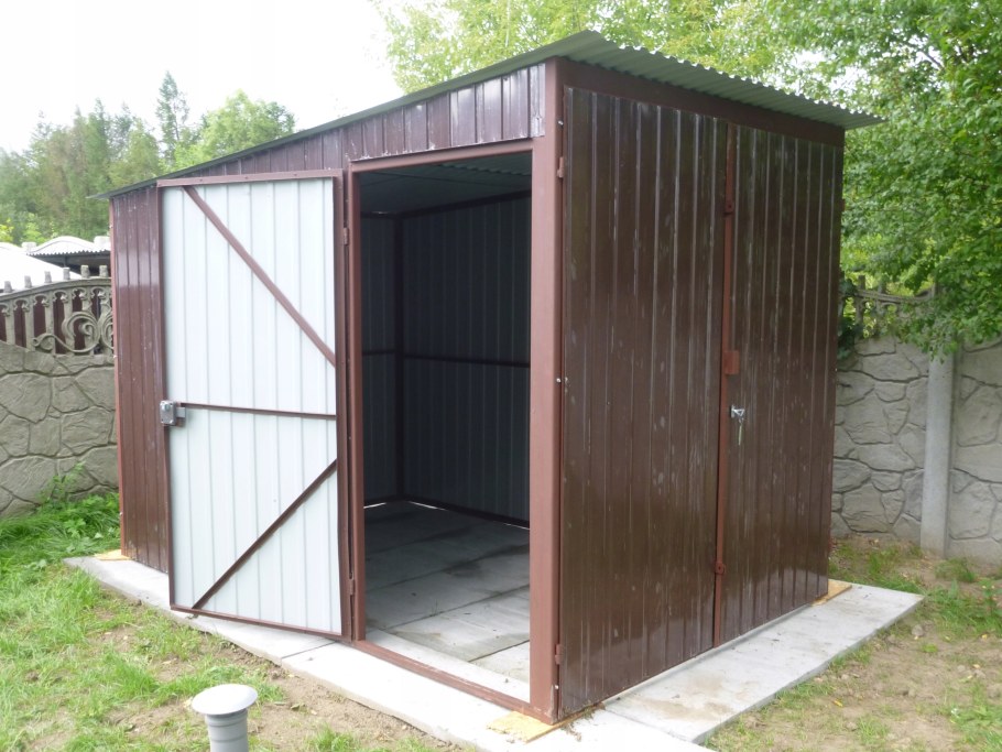 Хозблок из профнастила 90квт