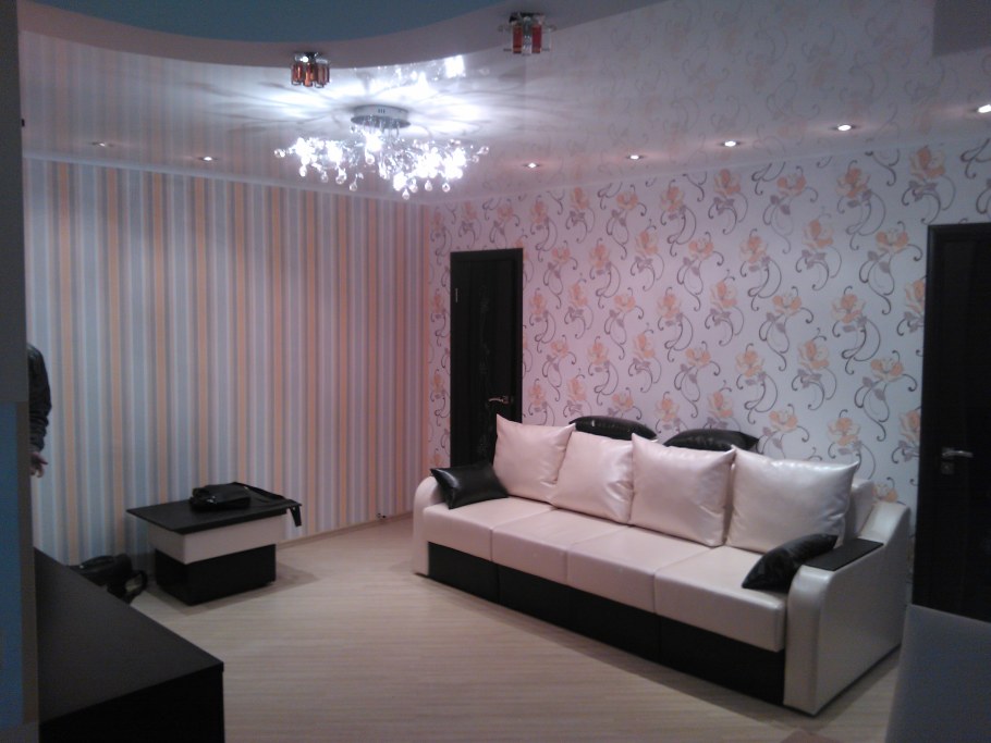 Обои для зала в обычной квартире