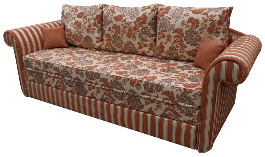 Декор стены в гостиной над диваном