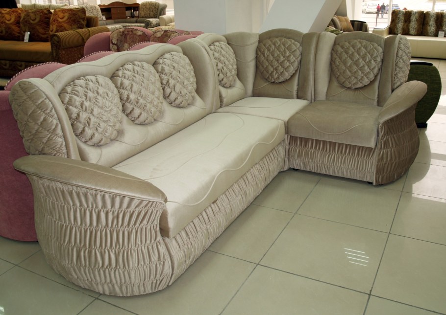 Мебельный уголок диван