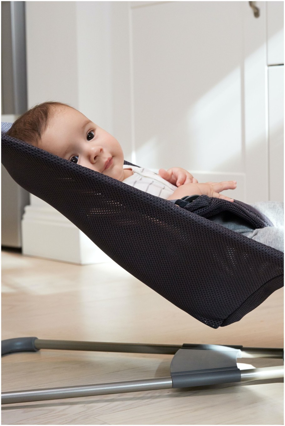 Шезлонг BABYBJORN Balance