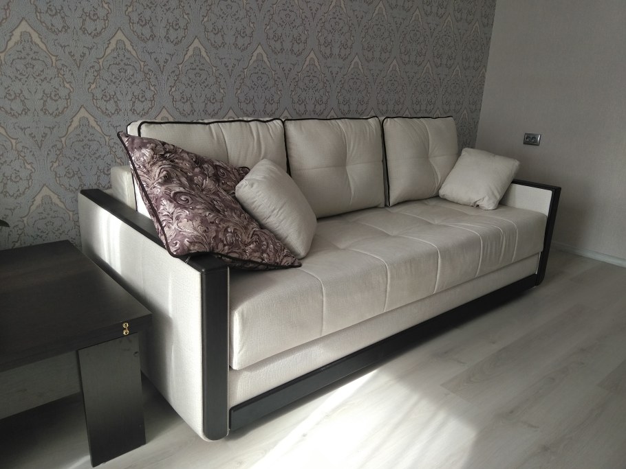 Прямой диван Гудвин 1.4