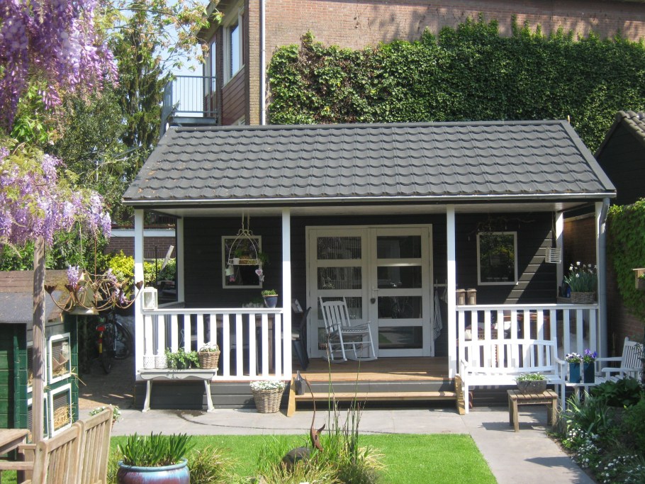 Голландские дома с террасой