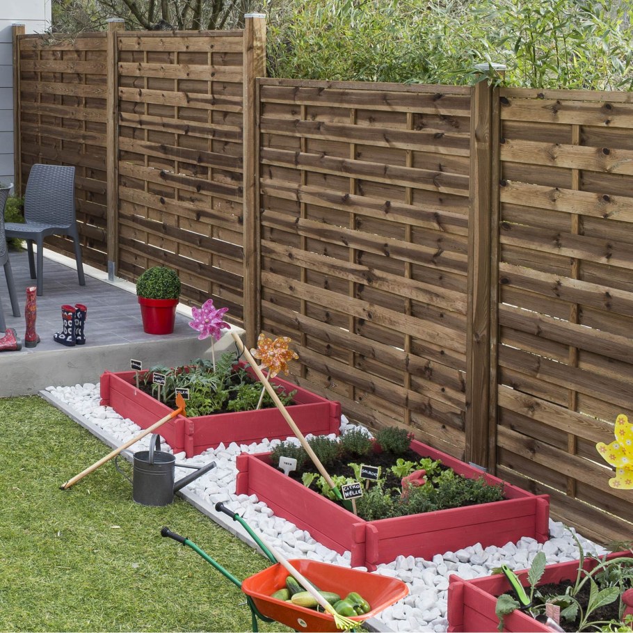 Вертикальные грядки на даче