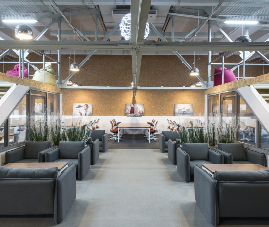 Коворкинг центр в стиле лофт