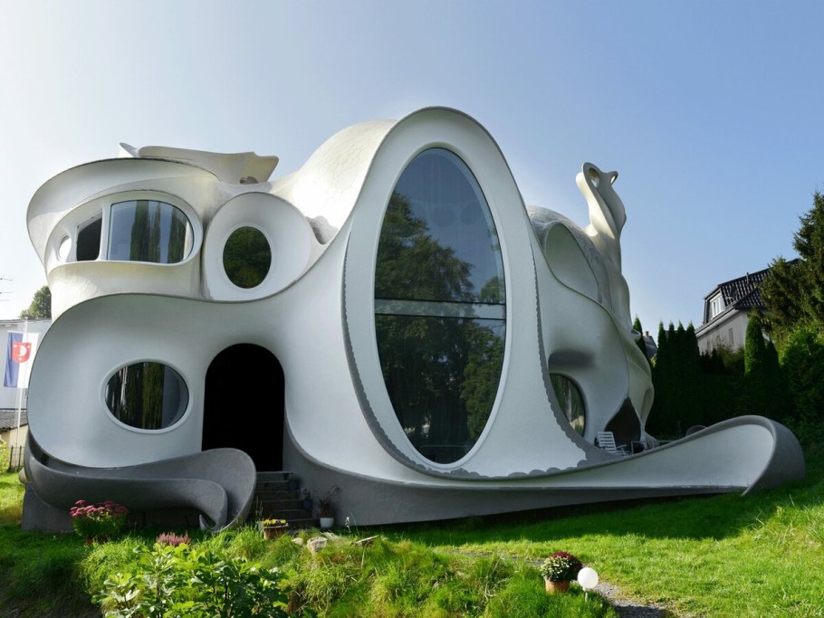 Каменный дом/casa do Penedo (Португалия)