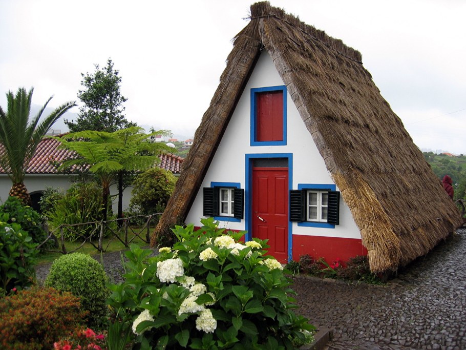 Дом от Bernardo Rodrigues, Португалия