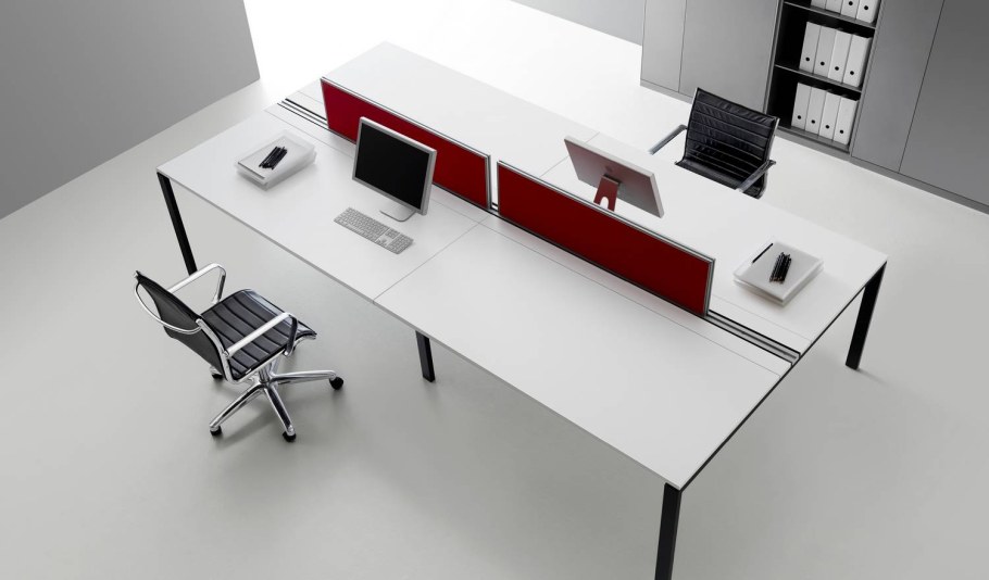 Офисный стол Strike stm167