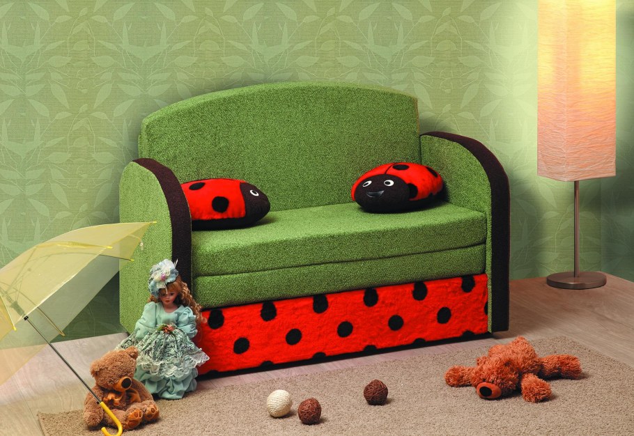 Детский диван домик