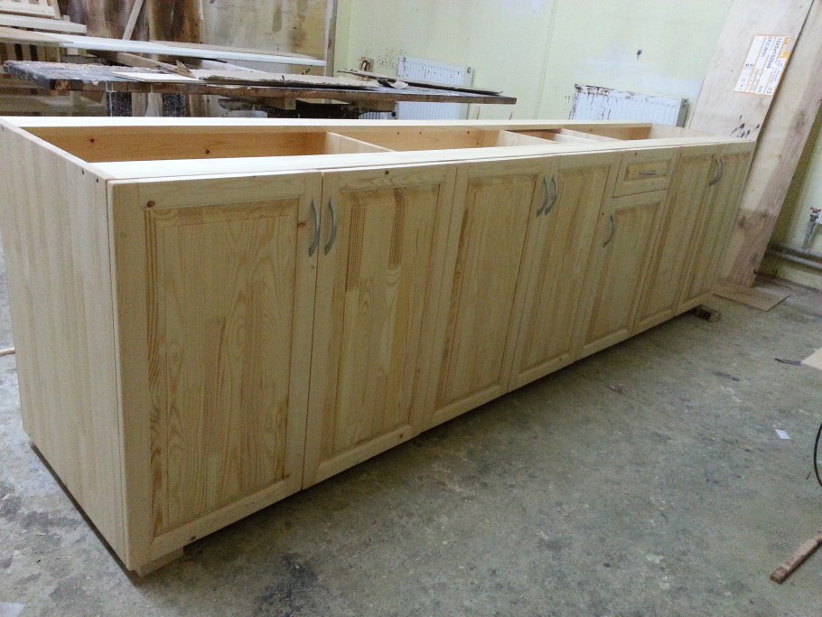 Каркас для кухни из дерева